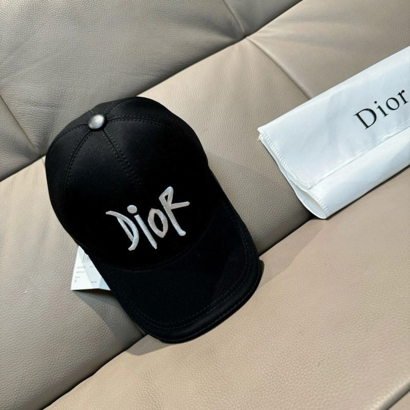 Christian Dior Caps Minimalist 261444
