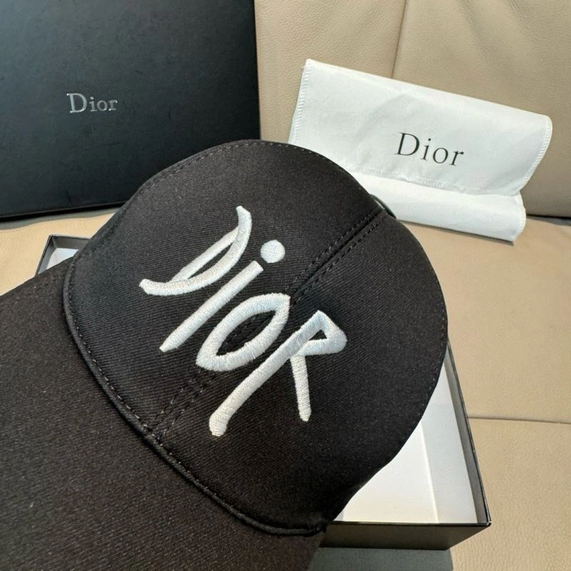 Christian Dior Caps Minimalist 261444