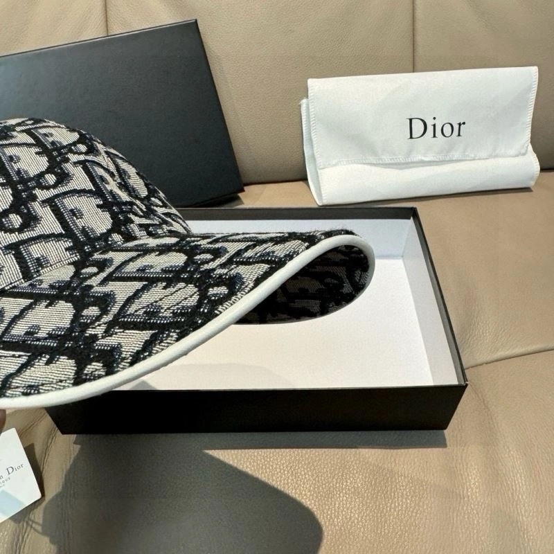 Christian Dior Caps Chic 261441