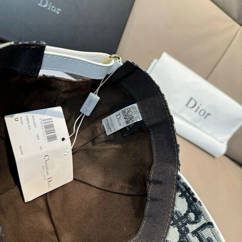 Christian Dior Caps Chic 261441