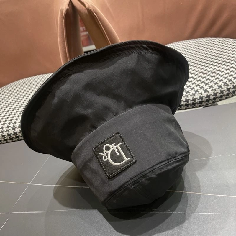 Christian Dior Caps UrbanChic 259564