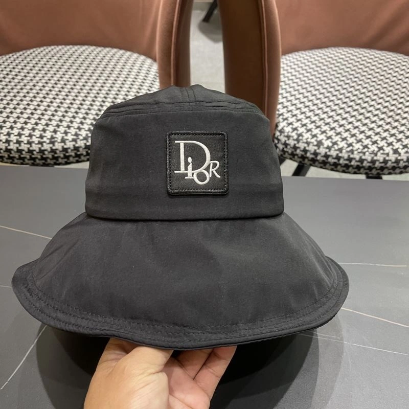 Christian Dior Caps UrbanChic 259564