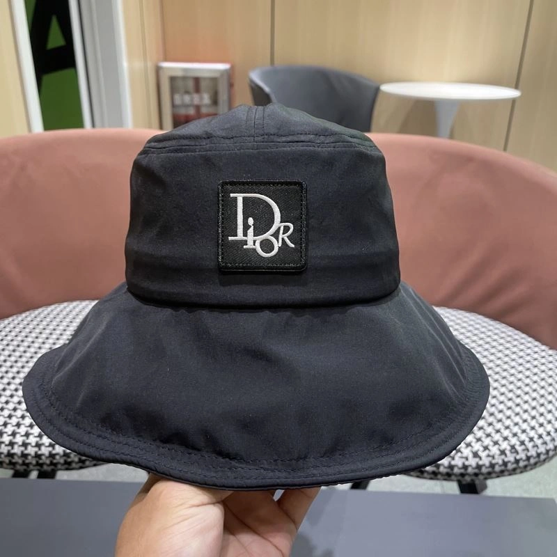 Christian Dior Caps UrbanChic 259564