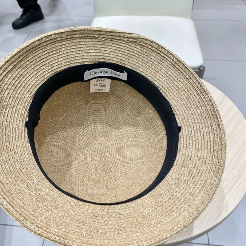 Trendsetting Christian Dior Caps 259531