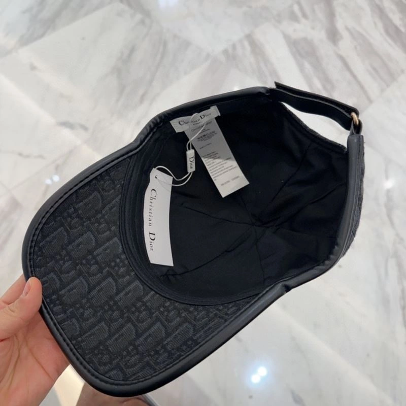 Flexible Christian Dior Caps 259506