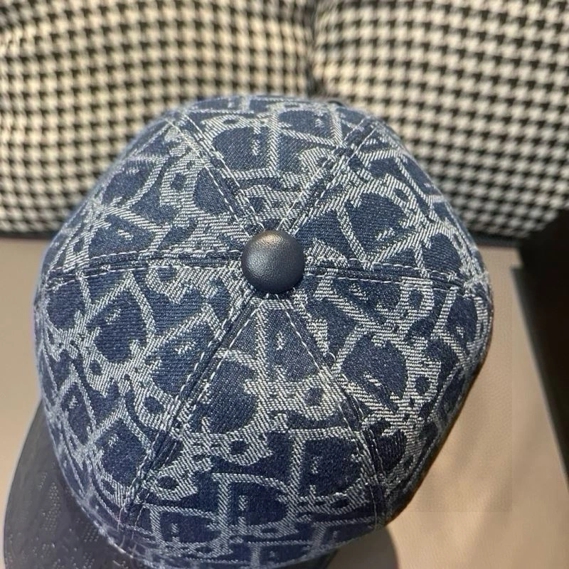 Christian Dior Caps Colorful 259510