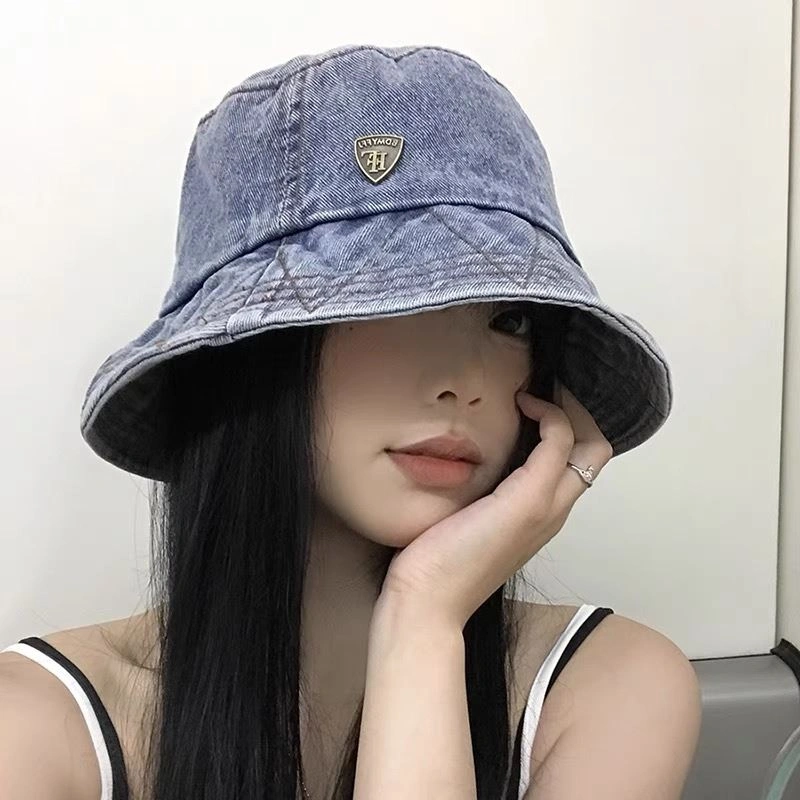 Christian Dior Caps Fashionable 259519