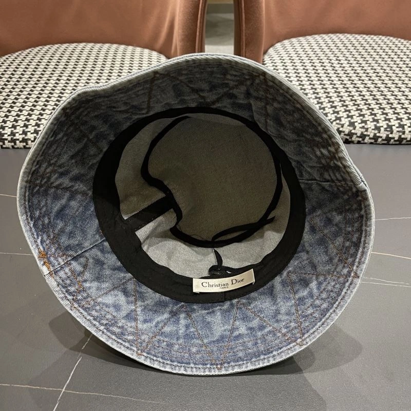 Christian Dior Caps Fashionable 259519