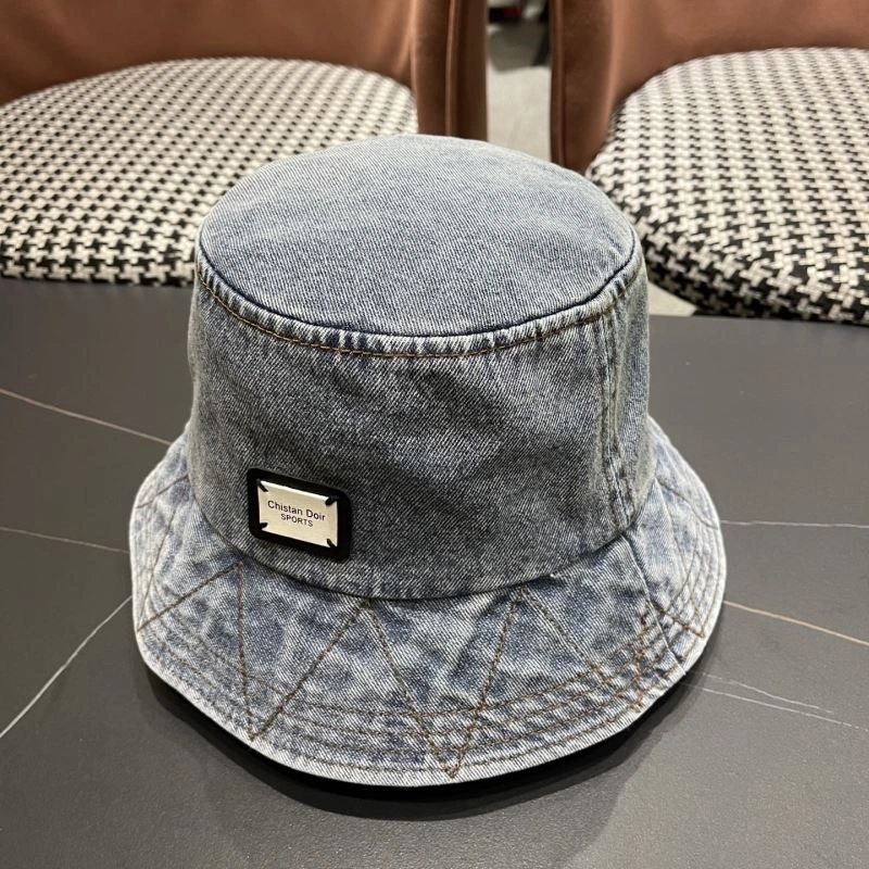 Christian Dior Caps Fashionable 259519