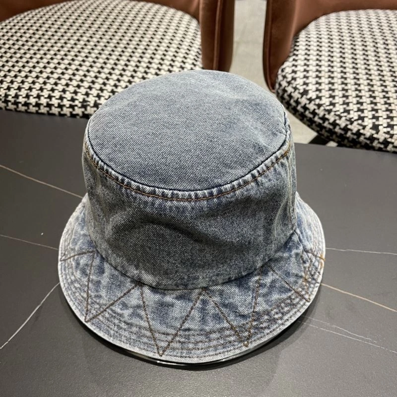 Christian Dior Caps Fashionable 259519