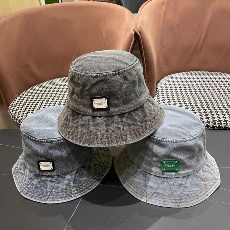 Christian Dior Caps Fashionable 259519