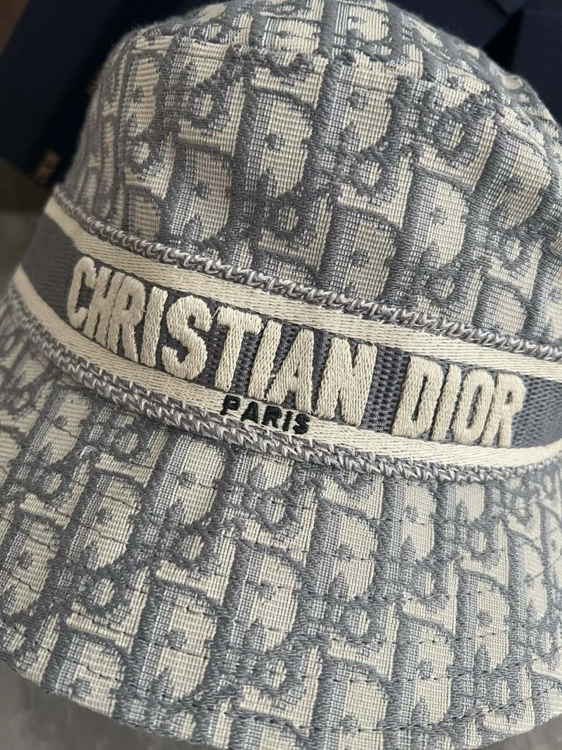 Timeless Christian Dior Caps 259492