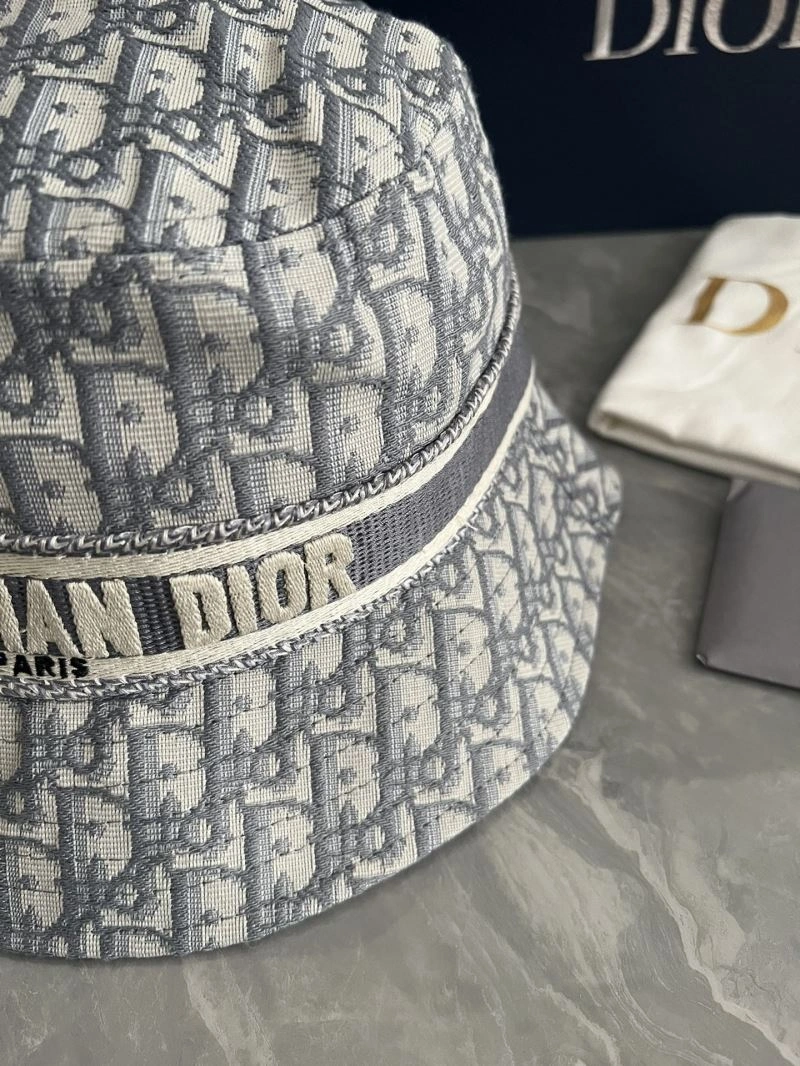 Timeless Christian Dior Caps 259492