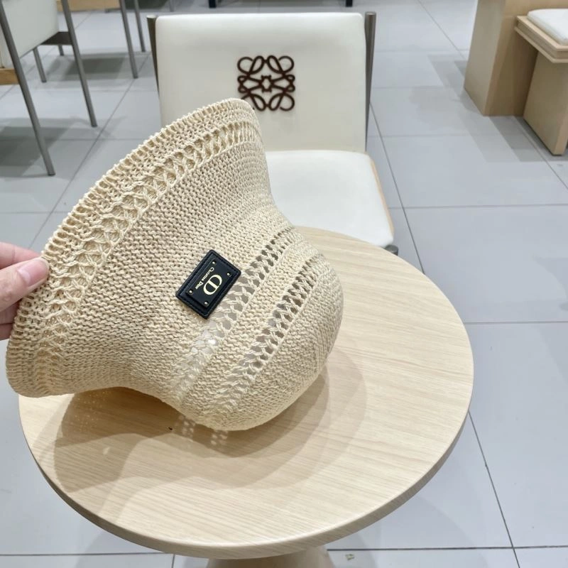 Christian Dior Caps Sleek 259491