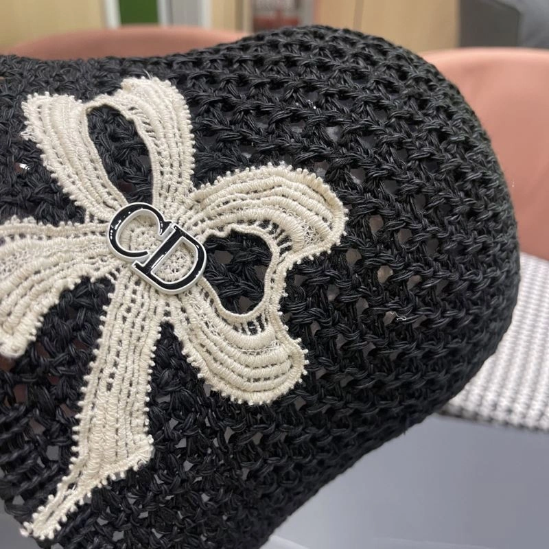 Christian Dior Caps Elegant 259490