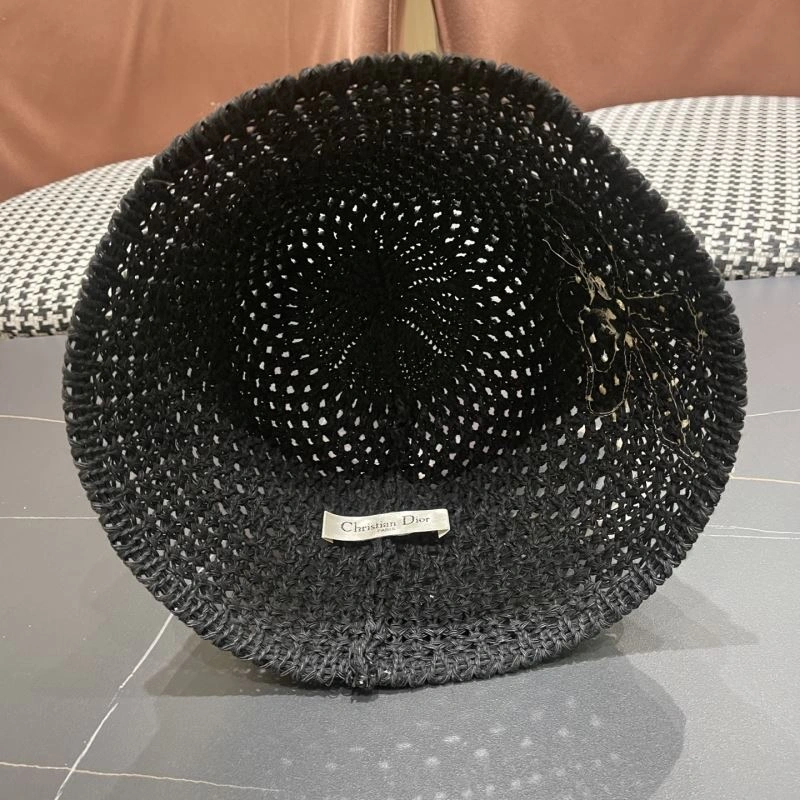 Christian Dior Caps Elegant 259490