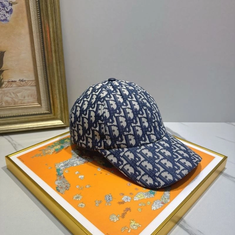 Minimalist Christian Dior Caps 259484