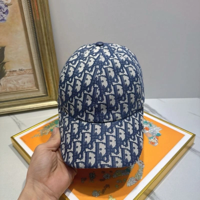 Minimalist Christian Dior Caps 259484