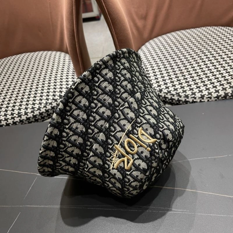 Supportive Christian Dior Caps 259475