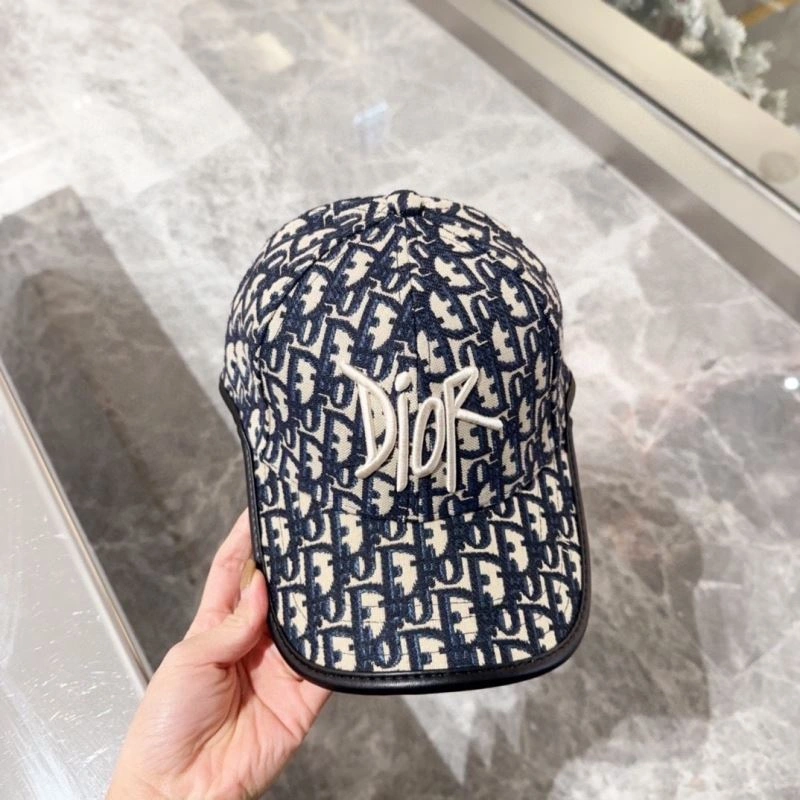 Christian Dior Caps Colorful 259456