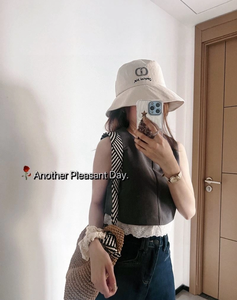 Stretchable Christian Dior Caps 259479