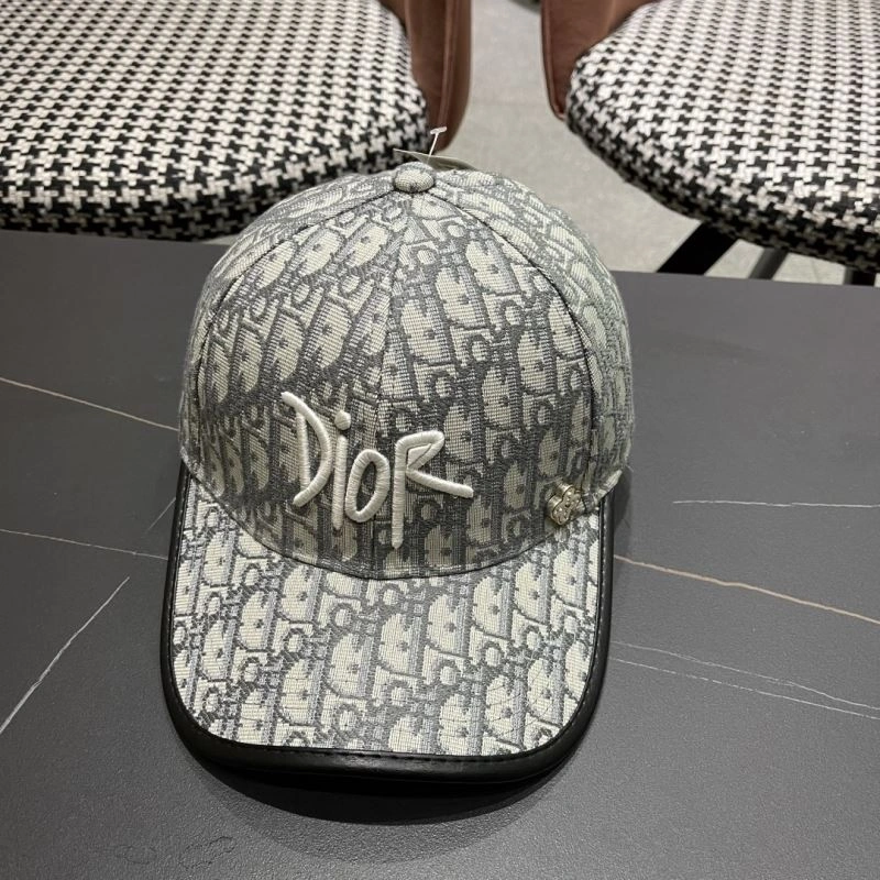 Christian Dior Caps Comfortable 259474