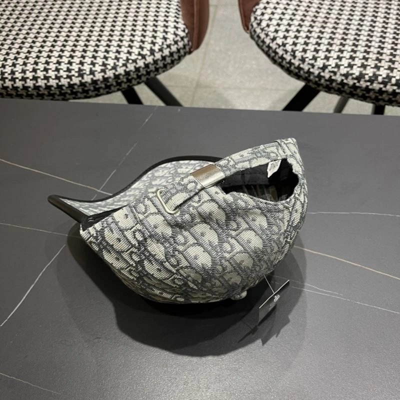 Christian Dior Caps Comfortable 259474