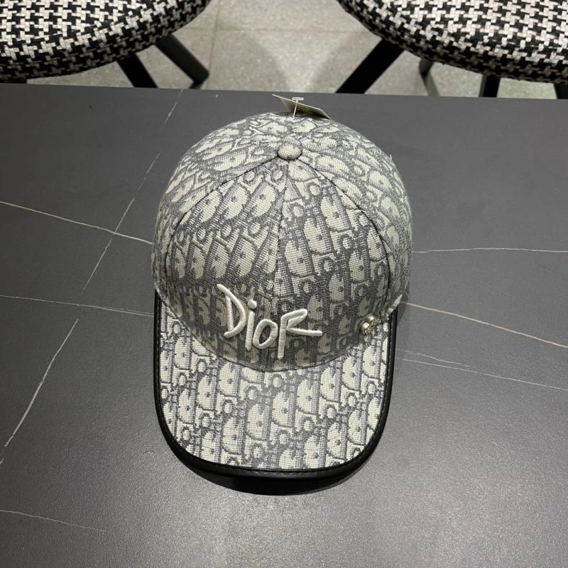 Christian Dior Caps Comfortable 259474