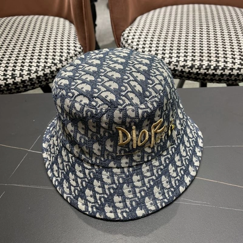 Christian Dior Caps Elegant 259457