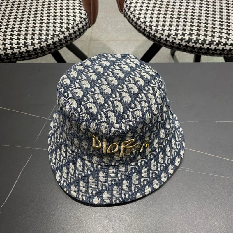 Christian Dior Caps Elegant 259457