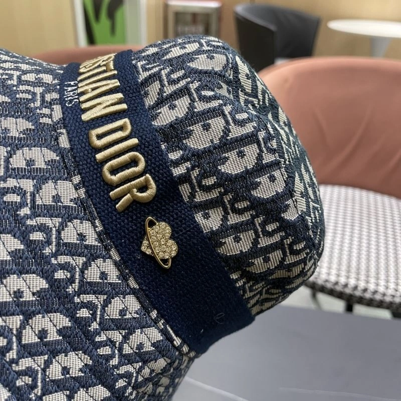 Modern Christian Dior Caps 259444