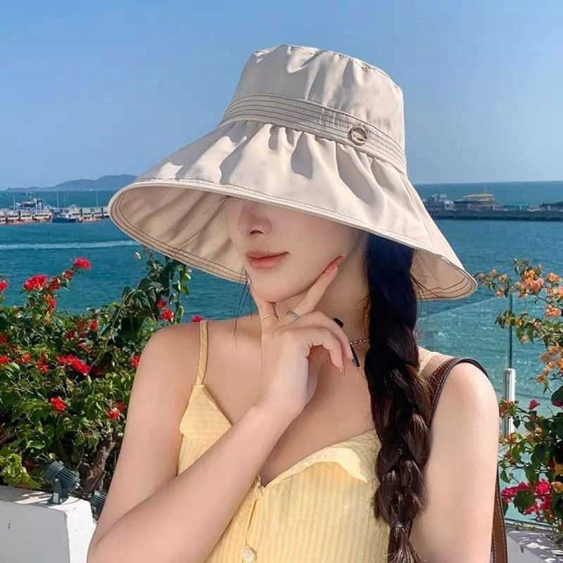 Bright Christian Dior Caps 259439