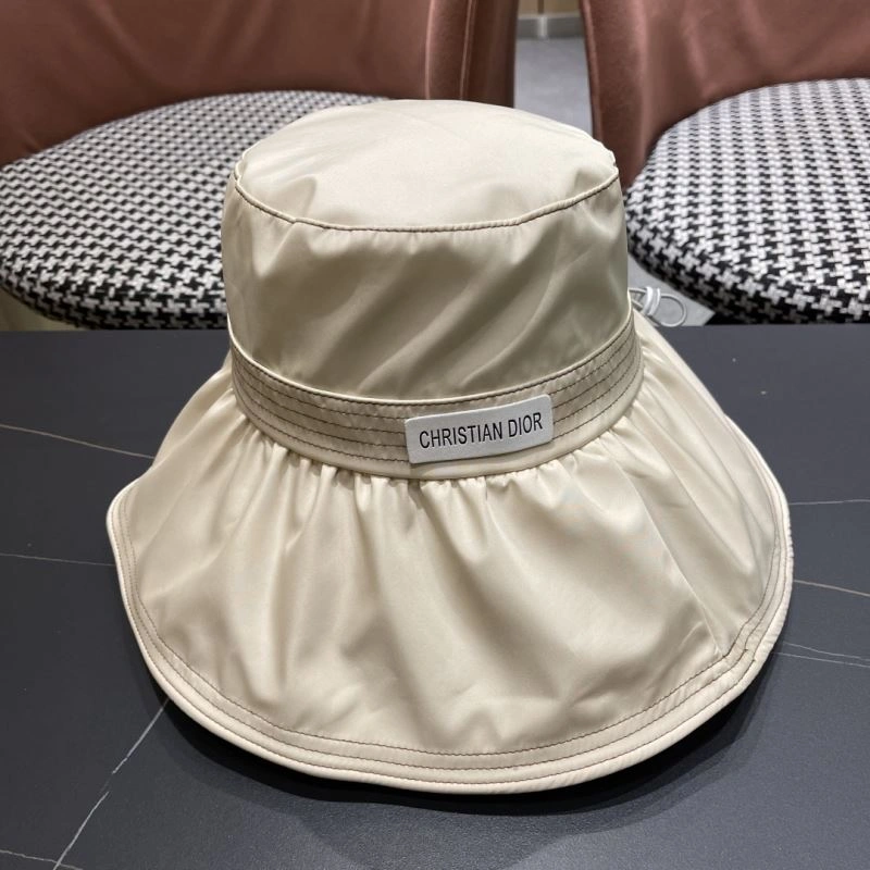Bright Christian Dior Caps 259439