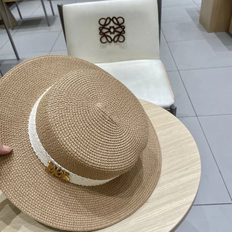 Effortless Christian Dior Caps 259426