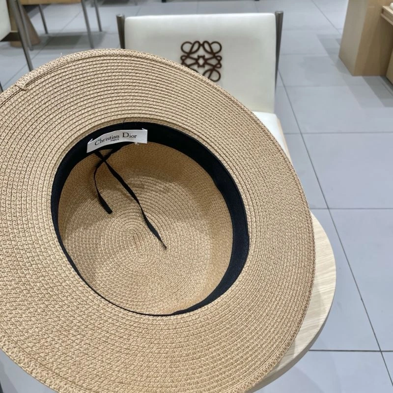 Effortless Christian Dior Caps 259426