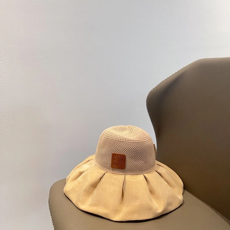 WellDesigned Christian Dior Caps 259414