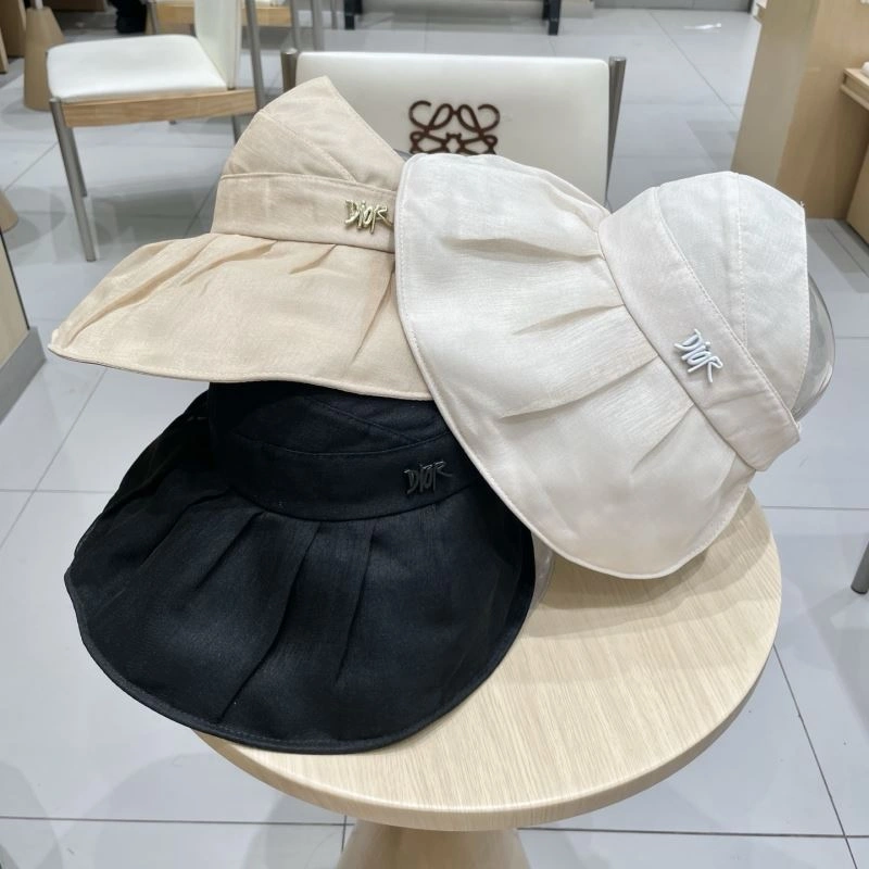 Christian Dior Caps Comfortable 259424