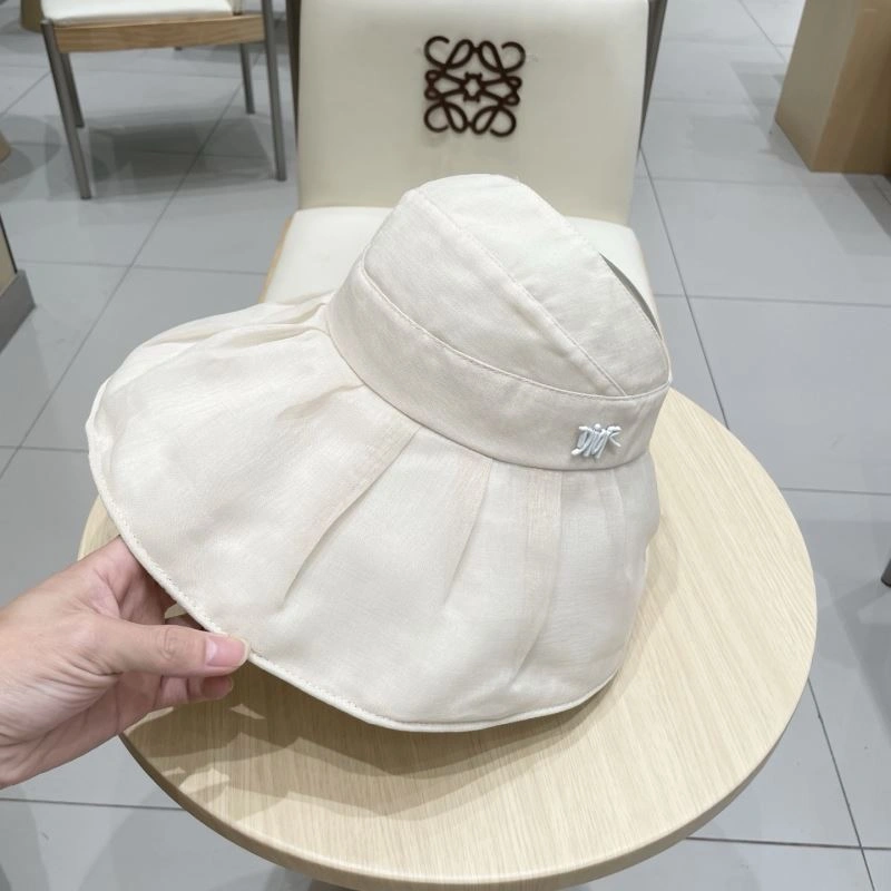 Christian Dior Caps Comfortable 259424