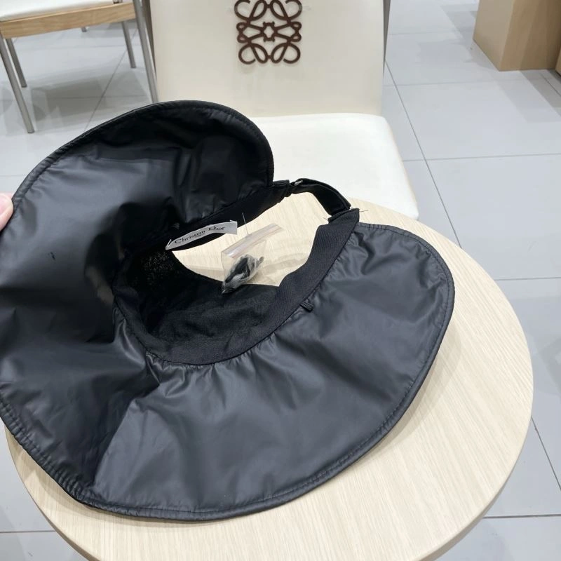 Christian Dior Caps TimelessDesign 259438