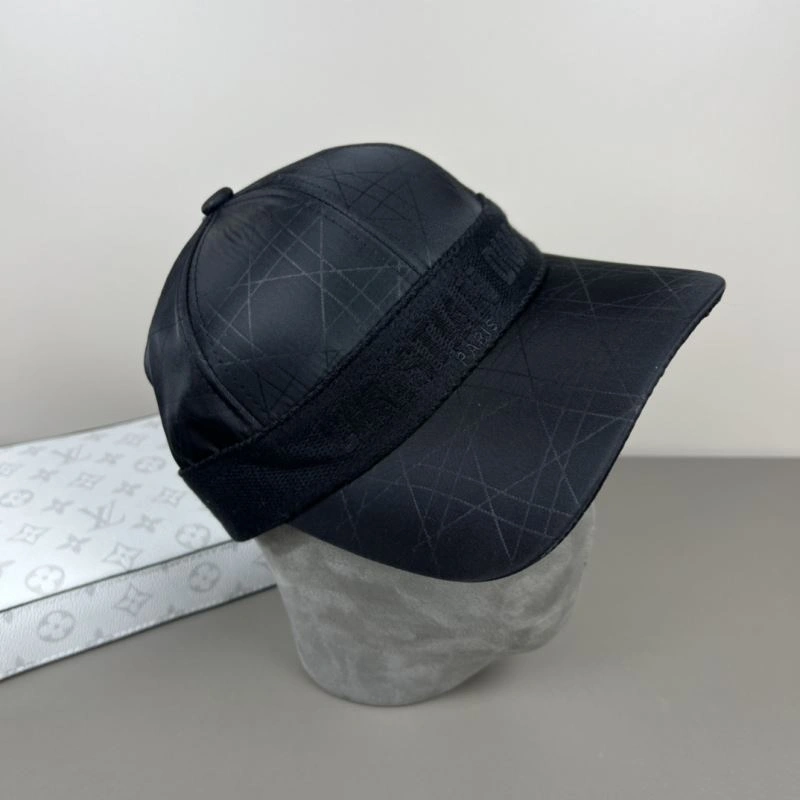 Christian Dior Caps UrbanChic 259417