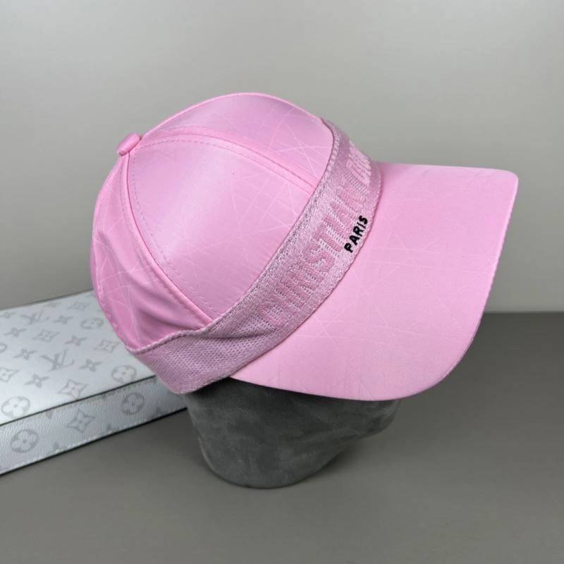 Christian Dior Caps Attractive 259409