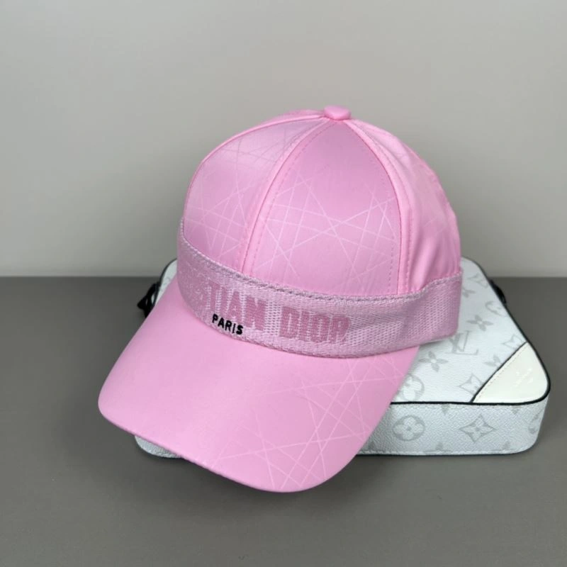 Christian Dior Caps Attractive 259409