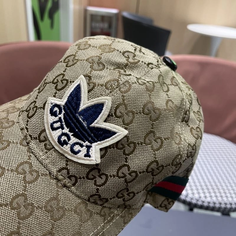 Vibrant Christian Dior Caps 259410