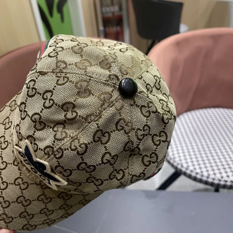 Vibrant Christian Dior Caps 259410