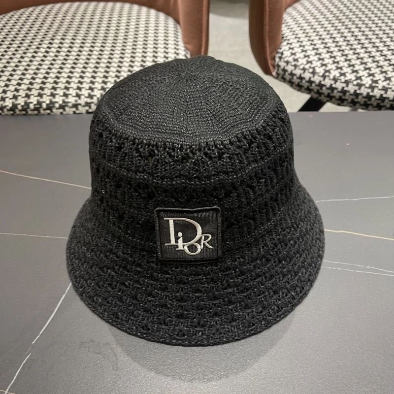 Christian Dior Caps Elegant 259406