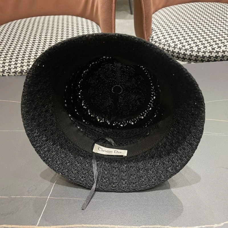 Christian Dior Caps Elegant 259406