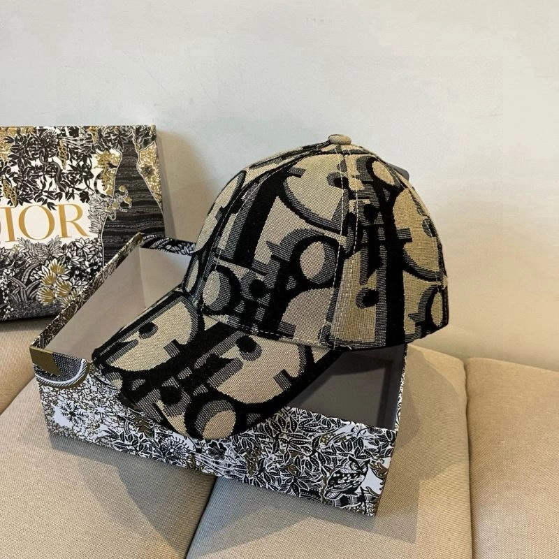 Christian Dior Caps Practical 259392