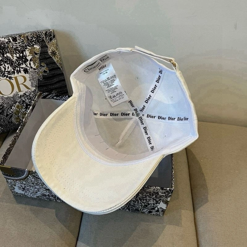 Comfortable Christian Dior Caps 259377