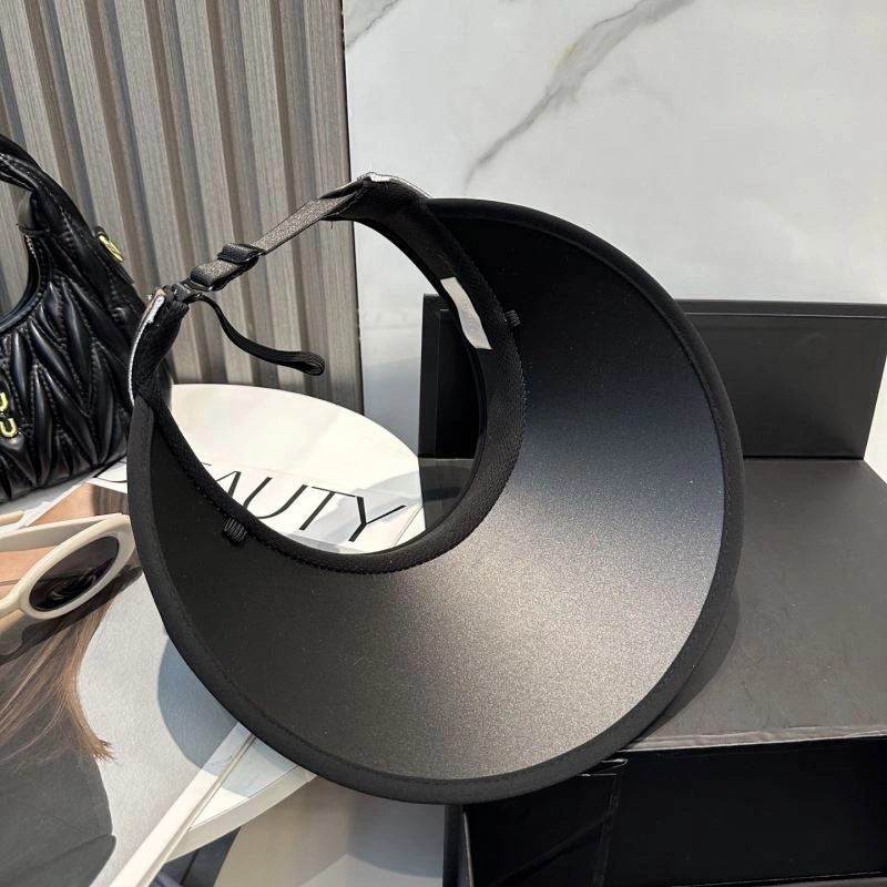 Youthful Christian Dior Caps 259390