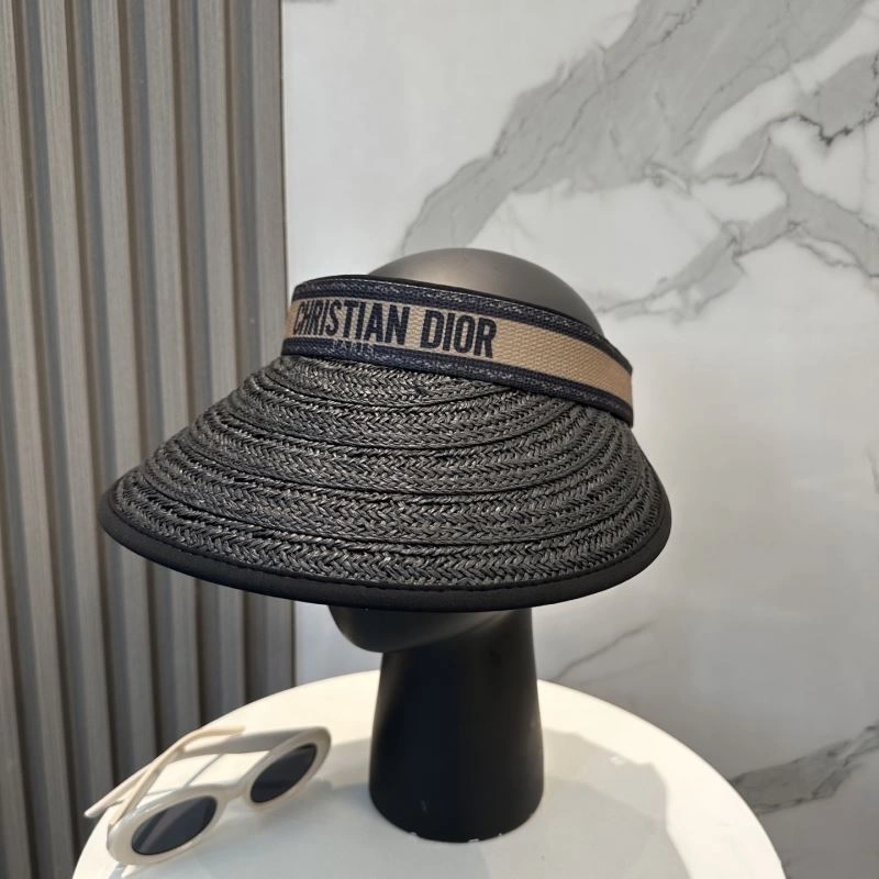 Christian Dior Caps Trendy 259371